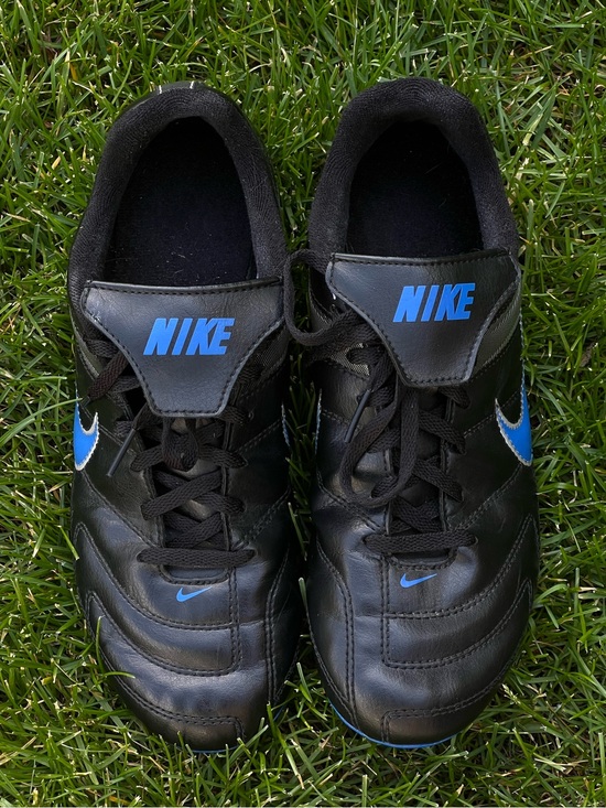 Nike Other - NIKE Boys 5Y Black w/Blue Swoosh Athletic Baseball Cleats